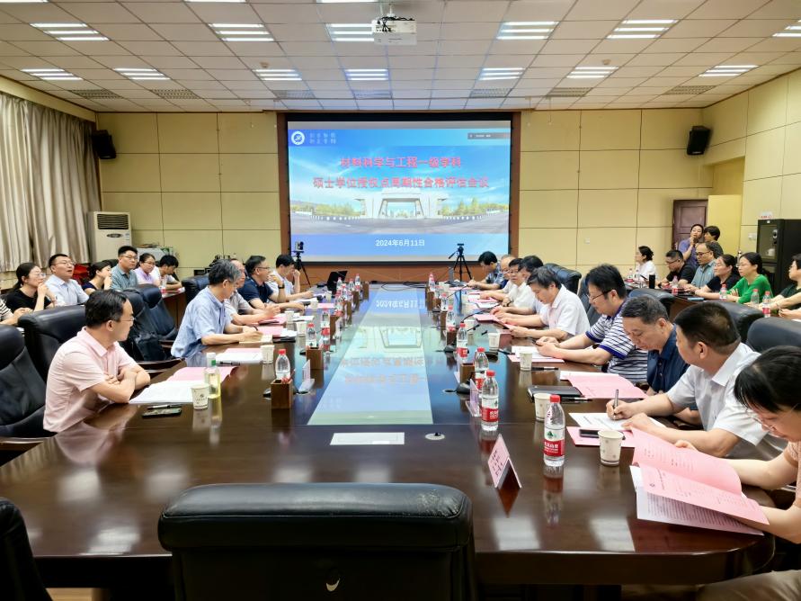 说明: //www.qunditoupai.com/__local/B/24/46/425A48C5F003F7CF09EEC073F58_394475AE_18067.jpg