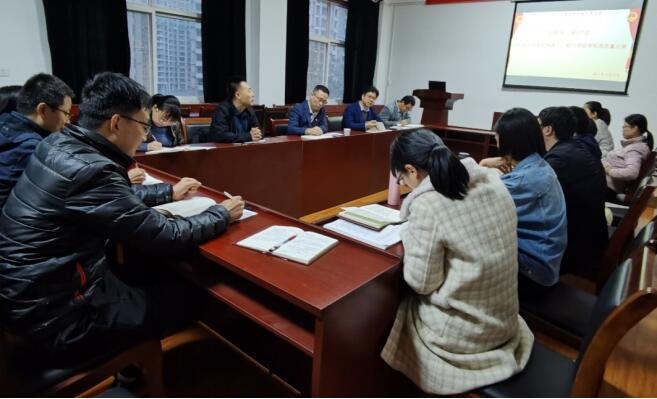 说明: //www.qunditoupai.com/__local/F/31/F5/B3782E6CA26E536CFB963B8BF20_6270ABAA_9BDF.jpg